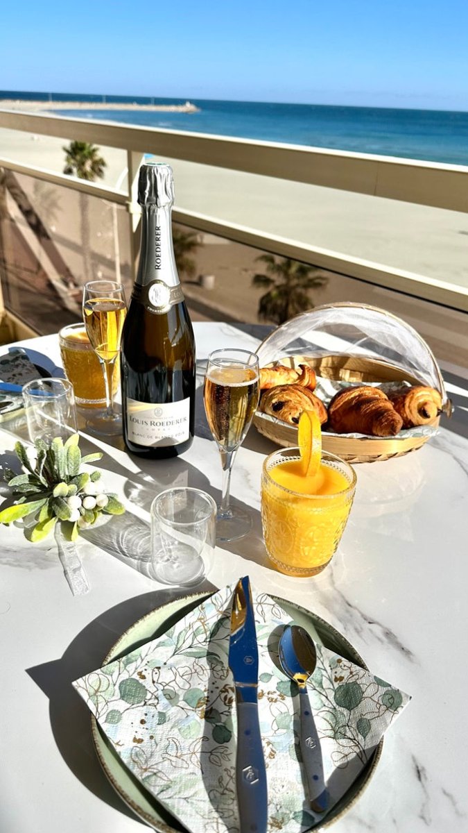 Suite Balnéo Canet - Love’nSpa - weekend en amoureux, love rooms avec spa ou jacuzzi privatif2 de Suite Balnéo Canet
