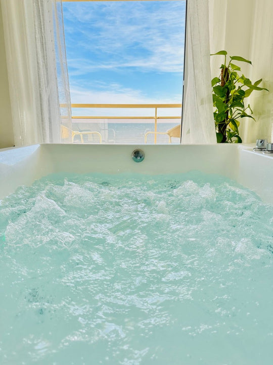 Suite Balnéo Canet - Love’nSpa - weekend en amoureux, love rooms avec spa ou jacuzzi privatif