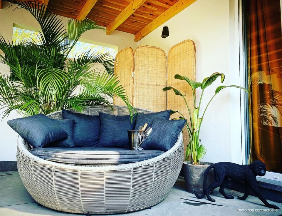 Suite Baobab by Le Clos des Thermes - Love’nSpa - weekend en amoureux, love rooms avec spa ou jacuzzi privatif8 de Suite Baobab by Le Clos des Thermes
