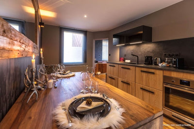 Suite Nid d'Amour by Le Clos des Thermes - Love’nSpa - weekend en amoureux, love rooms avec spa ou jacuzzi privatif