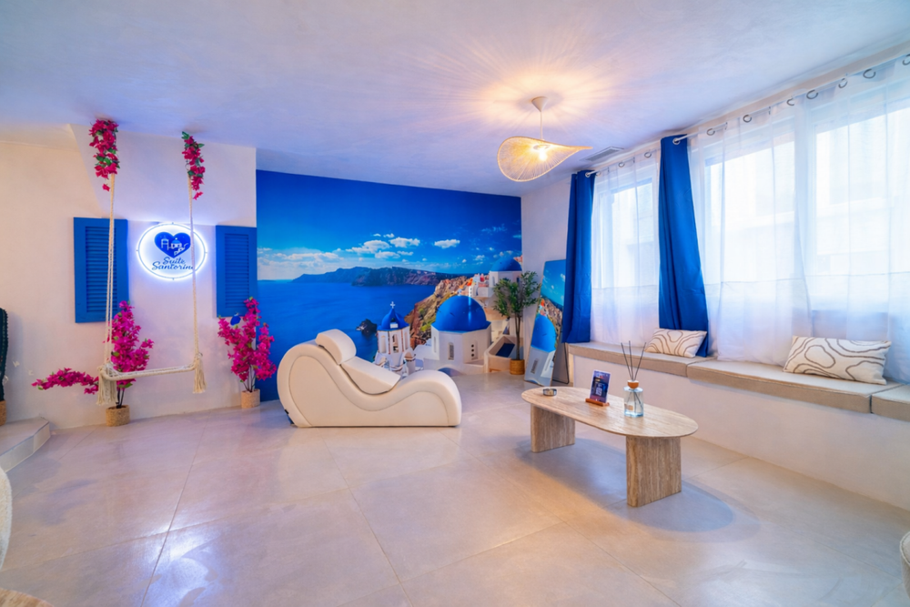 Suite Santorini - Love’nSpa - weekend en amoureux, love rooms avec spa ou jacuzzi privatif8 de Suite Santorini
