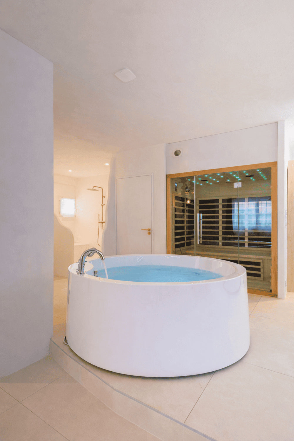 Suite Santorini - Love’nSpa - weekend en amoureux, love rooms avec spa ou jacuzzi privatif7 de Suite Santorini
