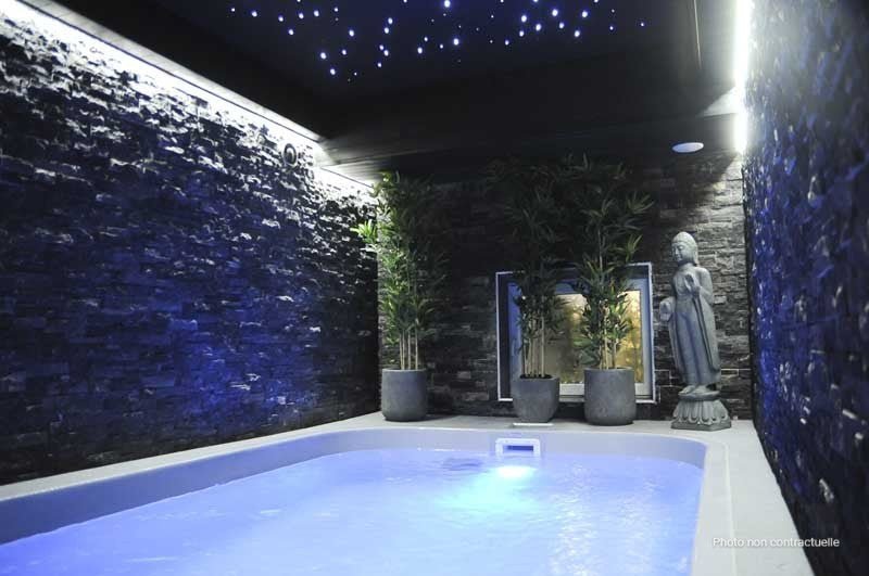 Suite Sultane by Le Clos des Thermes - Love’nSpa - weekend en amoureux, love rooms avec spa ou jacuzzi privatif3 de Suite Sultane by Le Clos des Thermes

