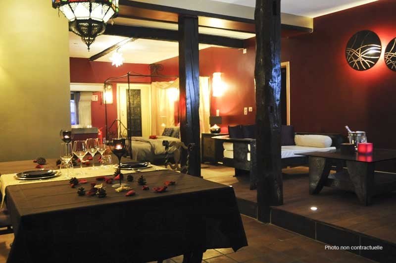 Suite Sultane by Le Clos des Thermes - Love’nSpa - weekend en amoureux, love rooms avec spa ou jacuzzi privatif
