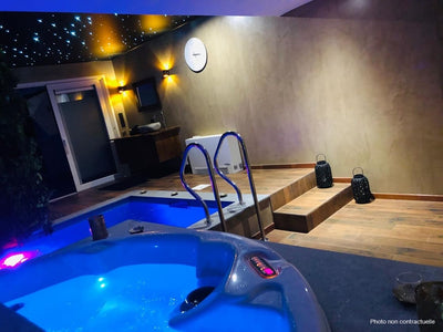 Suite Zanzibar by Le Clos des Thermes - Love’nSpa - weekend en amoureux, love rooms avec spa ou jacuzzi privatif