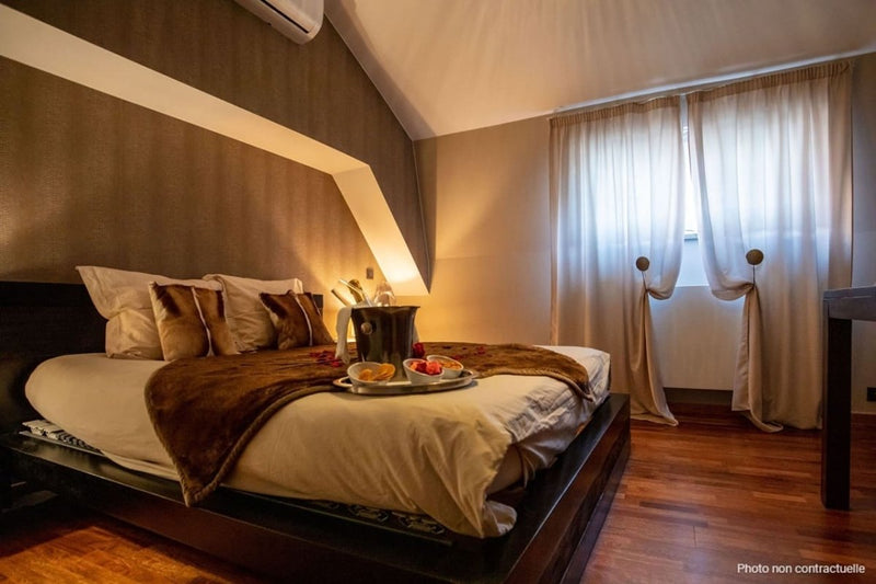 Suite Zanzibar by Le Clos des Thermes - Love’nSpa - weekend en amoureux, love rooms avec spa ou jacuzzi privatif