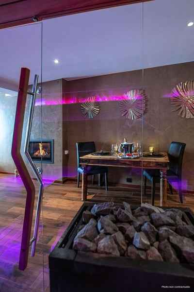 Suite Zanzibar by Le Clos des Thermes - Love’nSpa - weekend en amoureux, love rooms avec spa ou jacuzzi privatif