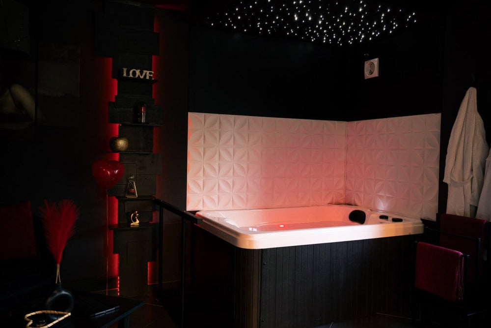 The Ruby Lodge - Love’nSpa - weekend en amoureux, love rooms avec spa ou jacuzzi privatif6 de The Ruby Lodge
