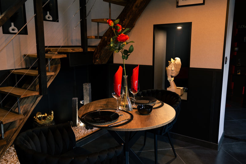 The Ruby Lodge - Love’nSpa - weekend en amoureux, love rooms avec spa ou jacuzzi privatif3 de The Ruby Lodge
