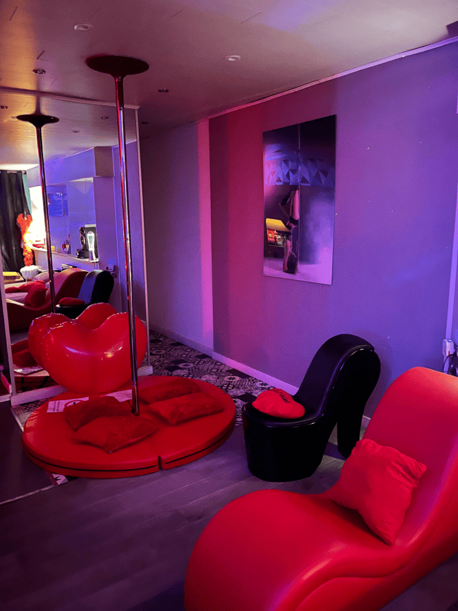 The spa by elle et lui - Mouscron - Love’nSpa - weekend en amoureux, love rooms avec spa ou jacuzzi privatif3 de The spa by elle et lui - Mouscron
