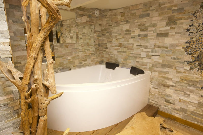 VIP Paris Yacht hôtel - Suite Nature - Love’nSpa - weekend en amoureux, love rooms avec spa ou jacuzzi privatif4 de VIP Paris Yacht hôtel - Suite Nature
