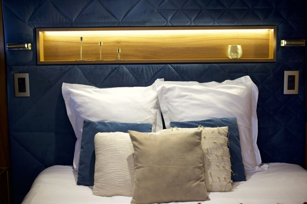 VIP Paris Yacht hôtel - Suite Solaire - Love’nSpa - weekend en amoureux, love rooms avec spa ou jacuzzi privatif6 de VIP Paris Yacht hôtel - Suite Solaire
