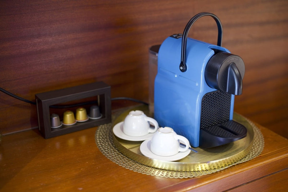 VIP Paris Yacht hôtel - Suite Solaire - Love’nSpa - weekend en amoureux, love rooms avec spa ou jacuzzi privatif5 de VIP Paris Yacht hôtel - Suite Solaire
