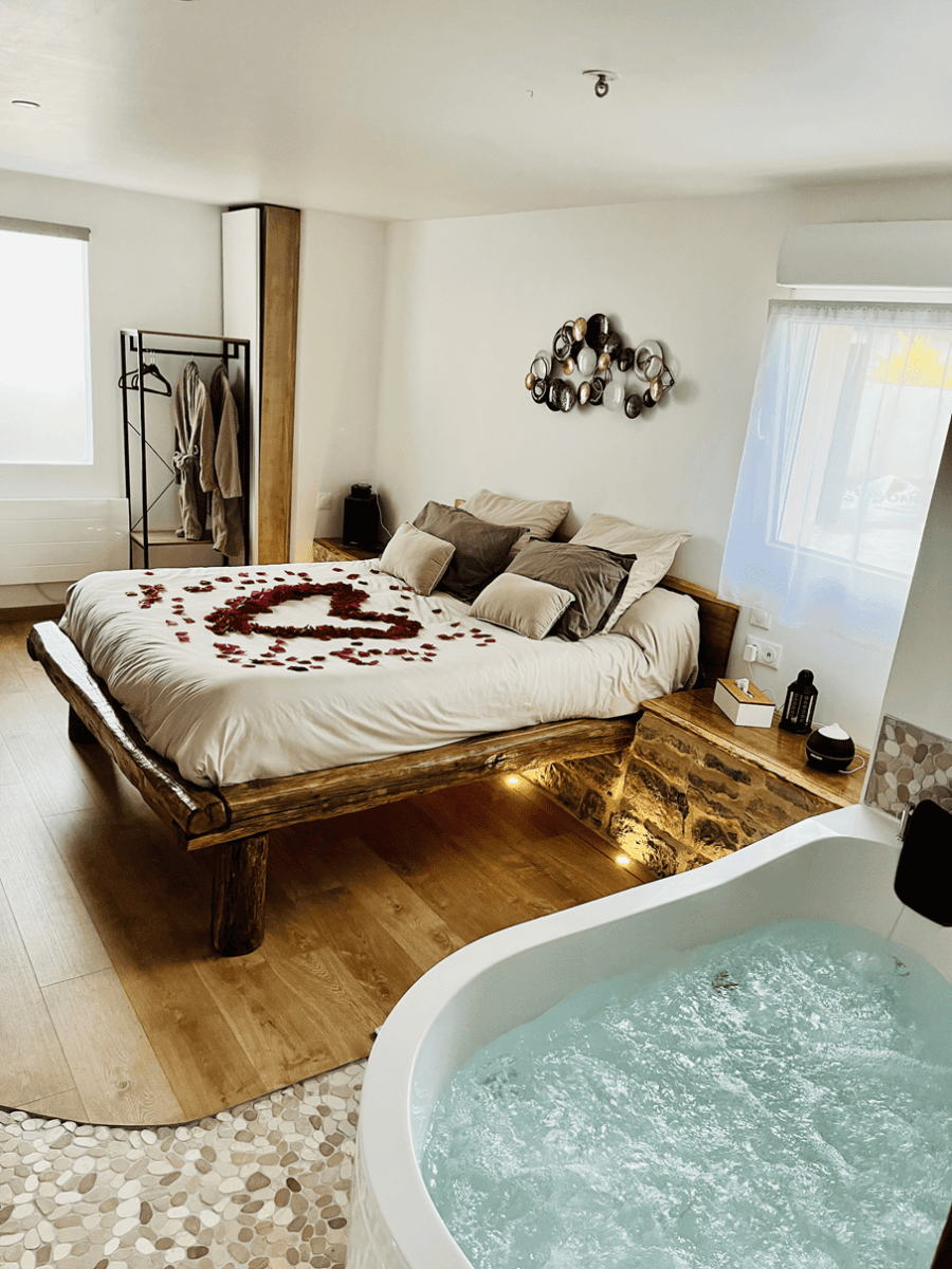 Vite, au bien - être - Love’nSpa - weekend en amoureux, love rooms avec spa ou jacuzzi privatifVite, au bien-être
