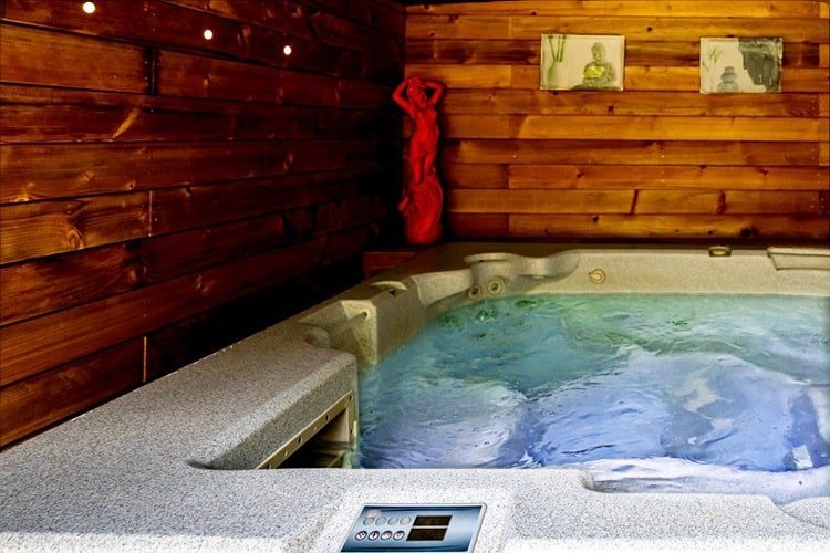 Au Temps des Cerises - L'Abricotier - Love’nSpa - weekend en amoureux, love rooms avec spa ou jacuzzi privatif1 de Au Temps des Cerises - L'Abricotier
