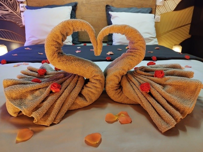 Bulles et belle étoile - Love’nSpa - weekend en amoureux, love rooms avec spa ou jacuzzi privatif4 de Bulles et belle étoile
