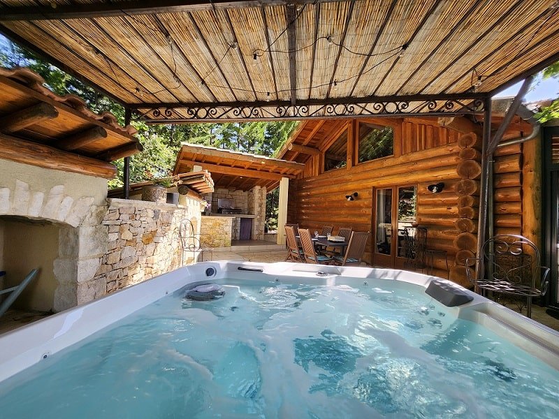 Cabane de Rêve - Love’nSpa - weekend en amoureux, love rooms avec spa ou jacuzzi privatif3 de Cabane de Rêve
