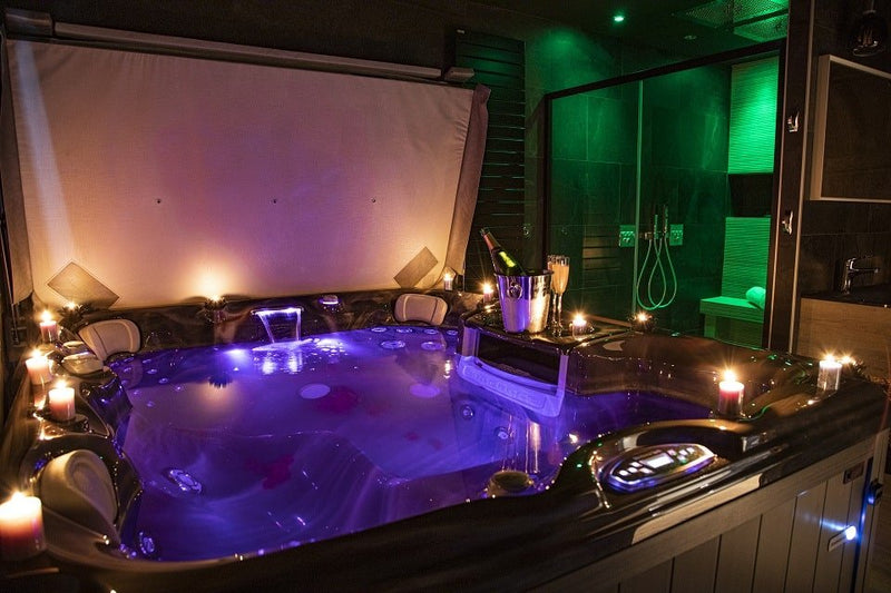 Calinsia - Love’nSpa - weekend en amoureux, love rooms avec spa ou jacuzzi privatif1 de Calinsia
