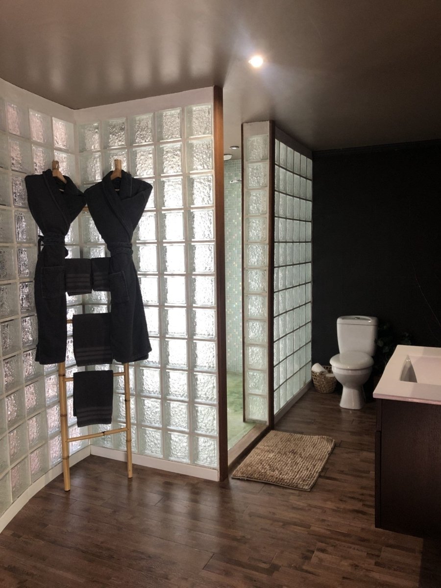 Chambre Ignazio - Love’nSpa - weekend en amoureux, love rooms avec spa ou jacuzzi privatif4 de Chambre Ignazio
