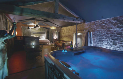 Chambre L’Absolu Spa privatif - Love’nSpa - weekend en amoureux, love rooms avec spa ou jacuzzi privatif