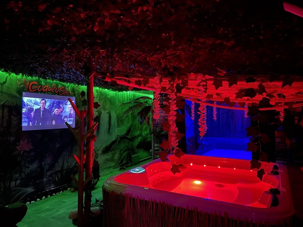 Coquéo Spa - Love’nSpa - weekend en amoureux, love rooms avec spa ou jacuzzi privatifSuite Coquéo Spa & Sauna •Paris•Disneyland
