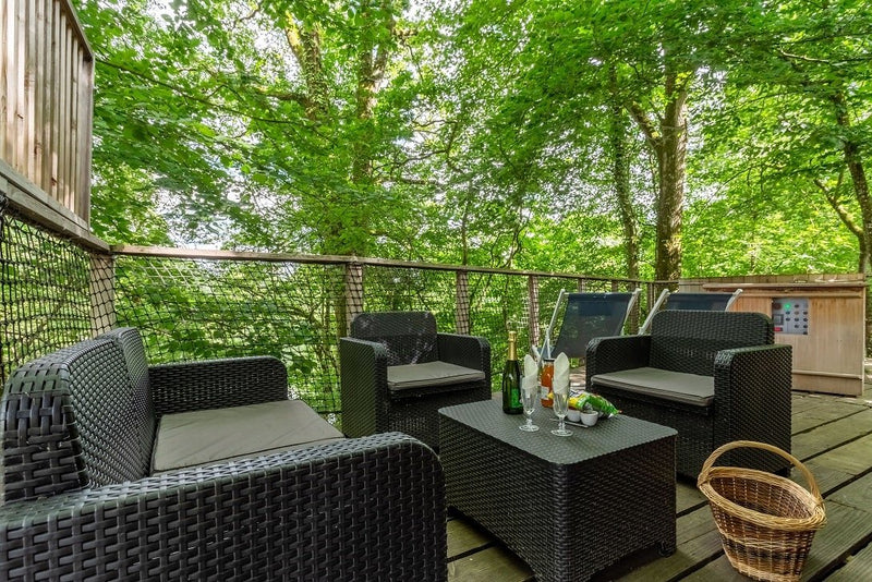 Domaine des Vaulx - Cabane Lov'nid spa - Love’nSpa - weekend en amoureux, love rooms avec spa ou jacuzzi privatif3 de Domaine des Vaulx - Cabane Lov'nid spa
