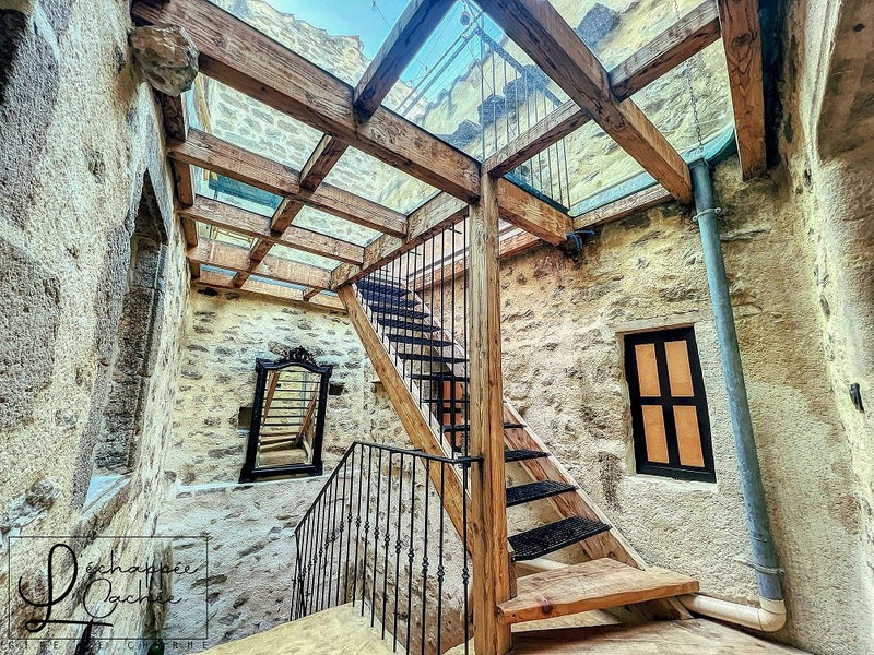 Echappée Cachée - Love’nSpa - weekend en amoureux, love rooms avec spa ou jacuzzi privatif1 de Echappée Cachée
