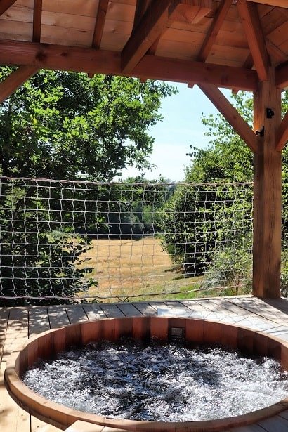 Écrin D'Auvergne - Lodge SPA QUIETUDE - Love’nSpa - weekend en amoureux, love rooms avec spa ou jacuzzi privatifÉcrin D'Auvergne - Lodge SPA QUIETUDE
