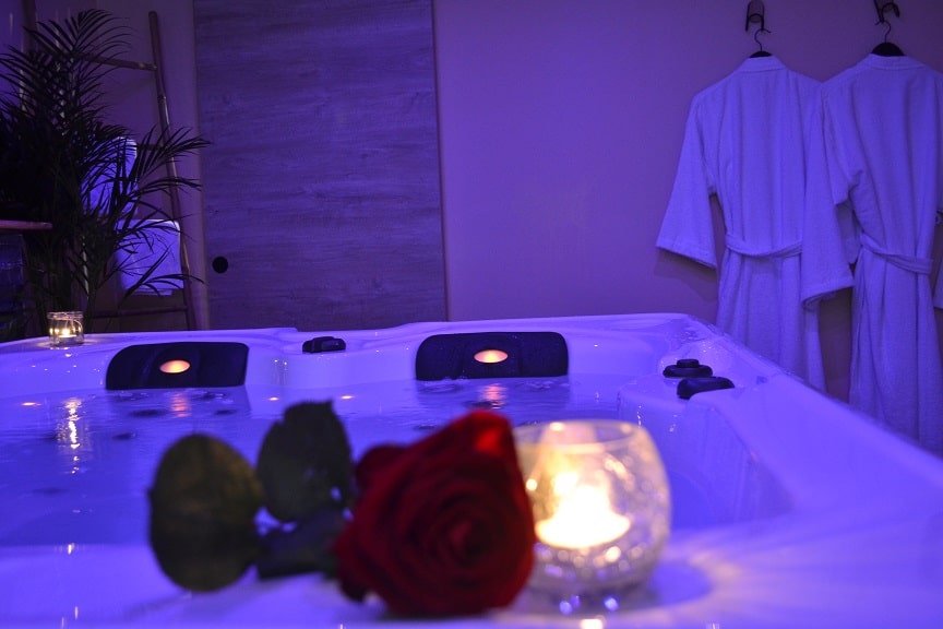 Escale Détente - Love’nSpa - weekend en amoureux, love rooms avec spa ou jacuzzi privatif6 de Escale Détente
