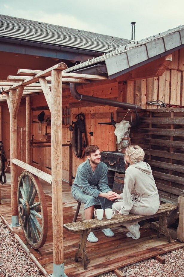 Gîte La Patte Nordic - Le Saloon & Spa - Love’nSpa - weekend en amoureux, love rooms avec spa ou jacuzzi privatif6 de Gîte La Patte Nordic - Le Saloon & Spa
