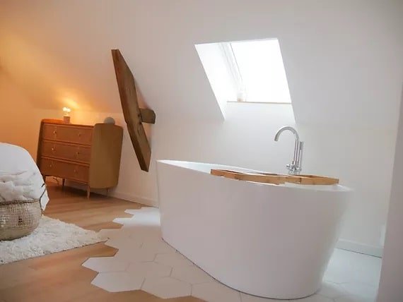 Il était une fois - Love’nSpa - weekend en amoureux, love rooms avec spa ou jacuzzi privatif3 de Il était une fois
