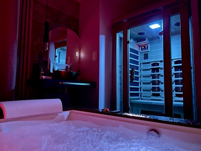 Kastell Ô fil de l’eau - Suite KalypsÔ - Love’nSpa - weekend en amoureux, love rooms avec spa ou jacuzzi privatif8 de Kastell Ô fil de l’eau - Suite KalypsÔ
