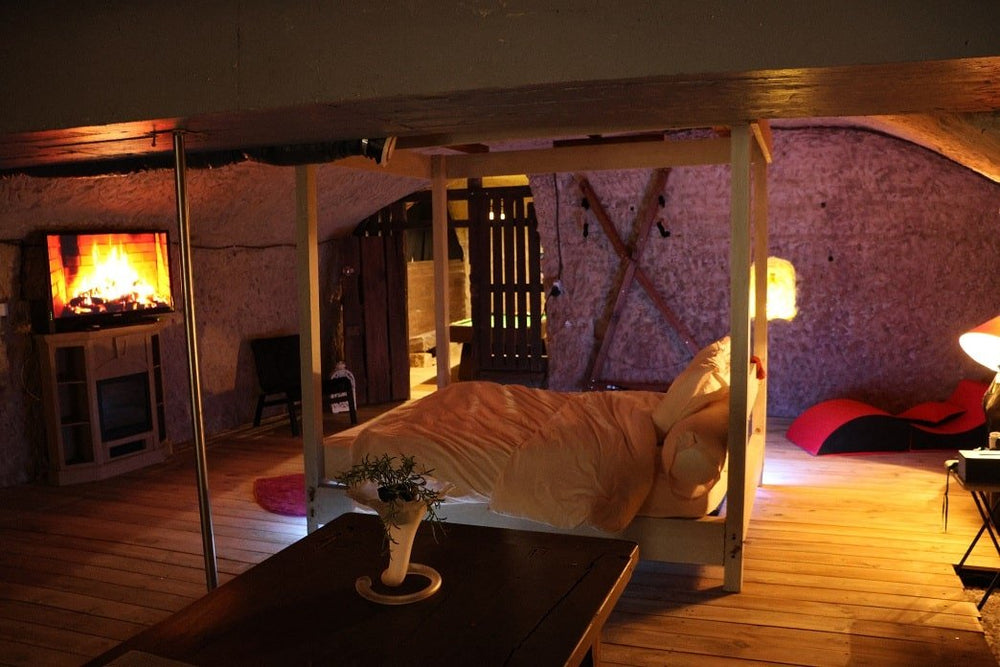 La cave du secret - Love’nSpa - weekend en amoureux, love rooms avec spa ou jacuzzi privatif6 de La cave du secret
