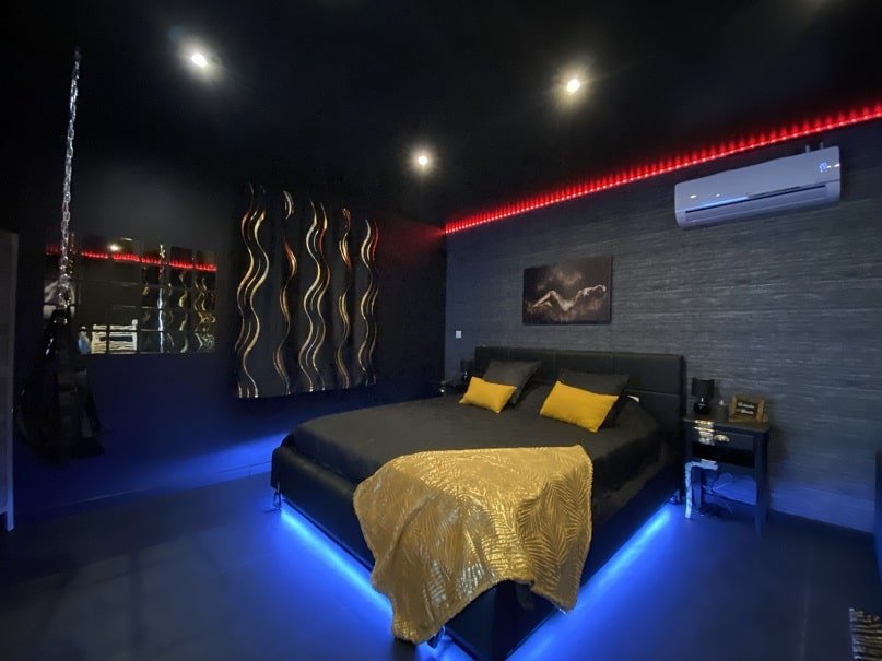 La chambre d'Aphrodite - Love’nSpa - weekend en amoureux, love rooms avec spa ou jacuzzi privatif3 de La chambre d'Aphrodite
