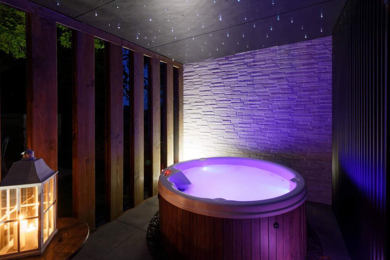 La Douce Escapade - Love’nSpa - weekend en amoureux, love rooms avec spa ou jacuzzi privatif