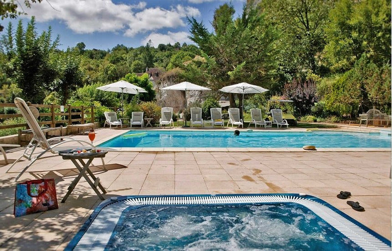 La Pinay - Love’nSpa - weekend en amoureux, love rooms avec spa ou jacuzzi privatif3 de La Pinay
