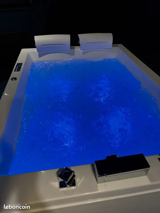 La Suite ISAHORA - Love’nSpa - weekend en amoureux, love rooms avec spa ou jacuzzi privatif