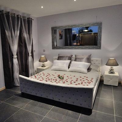 La Villa des Délices - Love’nSpa - weekend en amoureux, love rooms avec spa ou jacuzzi privatif8 de La Villa des Délices
