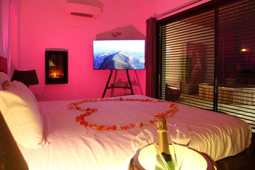 La Villa Margaux - Love’nSpa - weekend en amoureux, love rooms avec spa ou jacuzzi privatif