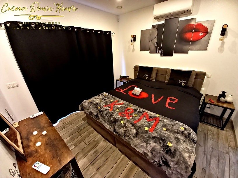 Le Cocoon Douce Heure - Love’nSpa - weekend en amoureux, love rooms avec spa ou jacuzzi privatif4 de Cocoon Douce Heure
