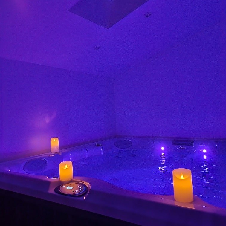 Le Cocoon Secret - Suite Bulle - Love’nSpa - weekend en amoureux, love rooms avec spa ou jacuzzi privatif1 de Le Cocoon Secret - Suite Bulle
