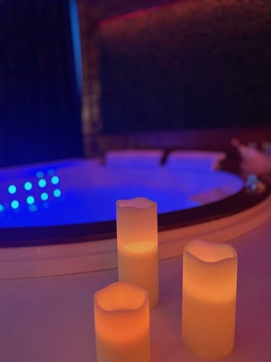 Le Double L - Love’nSpa - weekend en amoureux, love rooms avec spa ou jacuzzi privatif