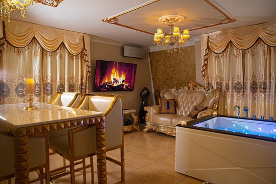 Le Petit Versailles - Love’nSpa - weekend en amoureux, love rooms avec spa ou jacuzzi privatif