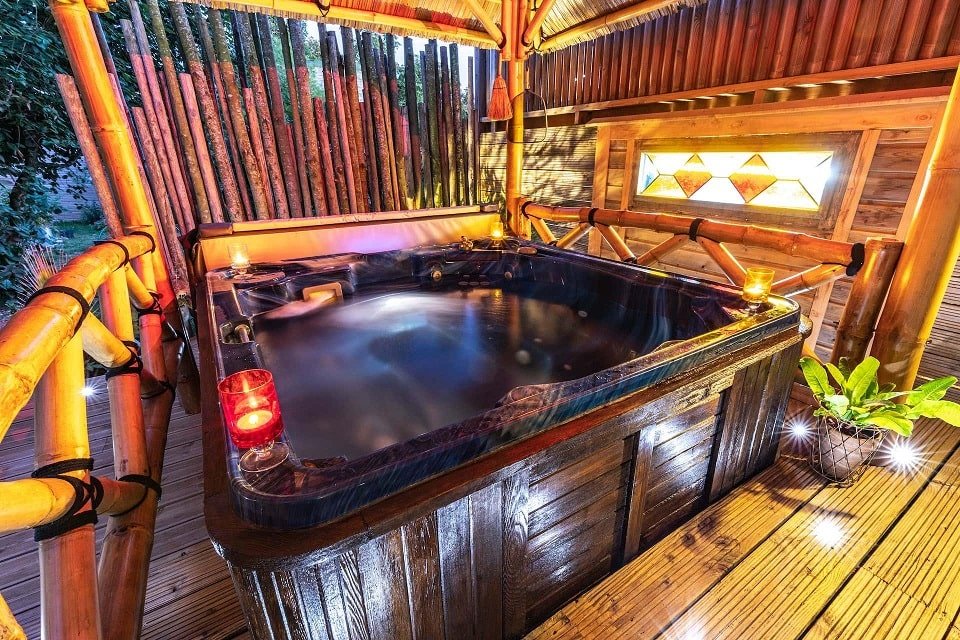 Le Presbytère de Pancé - Love’nSpa - weekend en amoureux, love rooms avec spa ou jacuzzi privatif1 de Le Presbytère de Pancé
