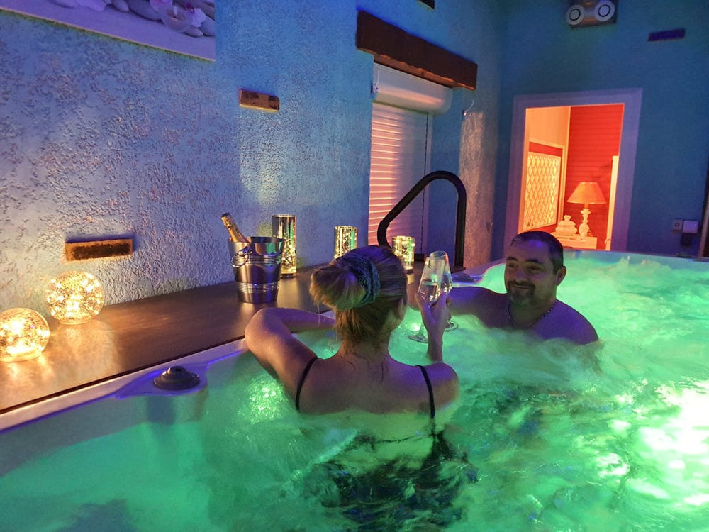 LE SPA'TIO - Love’nSpa - weekend en amoureux, love rooms avec spa ou jacuzzi privatif1 de LE SPA'TIO
