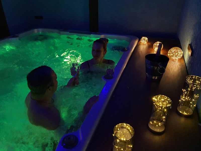 LE SPA'TIO - Love’nSpa - weekend en amoureux, love rooms avec spa ou jacuzzi privatif2 de LE SPA'TIO
