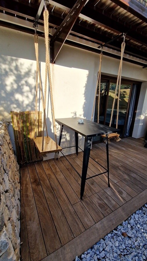 Chambre Cigale - Love’nSpa - weekend en amoureux, love rooms avec spa ou jacuzzi privatif8 de L'échappée des plaisirs - Chambre Cigale
