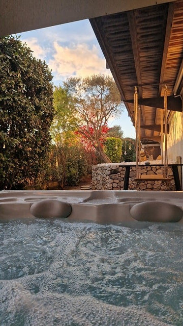 Chambre Cigale - Love’nSpa - weekend en amoureux, love rooms avec spa ou jacuzzi privatif