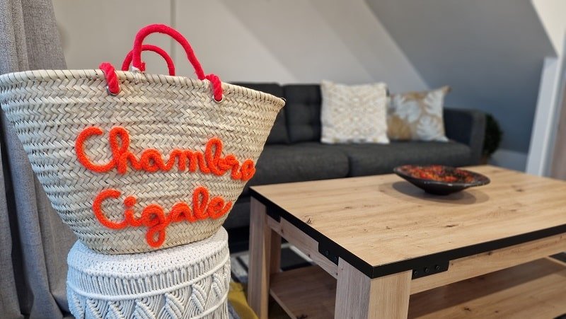 Chambre Cigale - Love’nSpa - weekend en amoureux, love rooms avec spa ou jacuzzi privatif7 de L'échappée des plaisirs - Chambre Cigale
