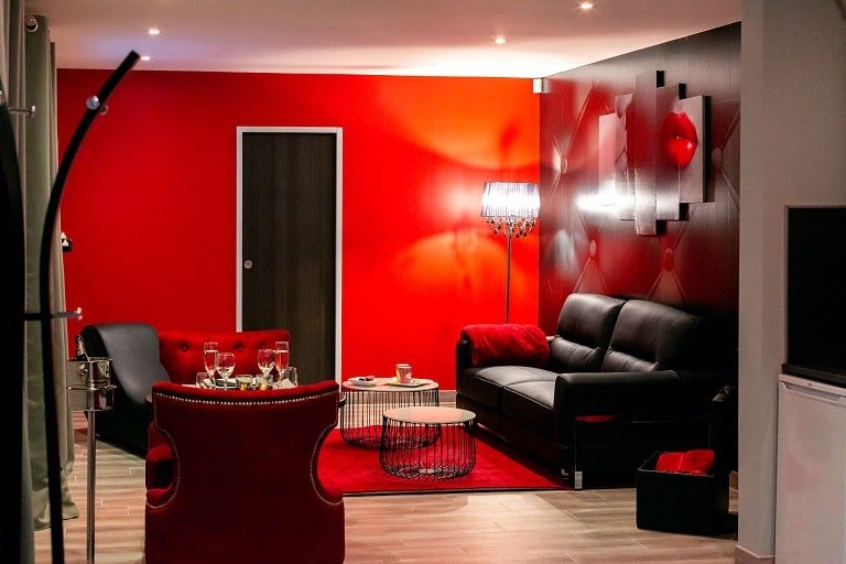 L’ECRIN - Love’nSpa - weekend en amoureux, love rooms avec spa ou jacuzzi privatif3 de L’ECRIN
